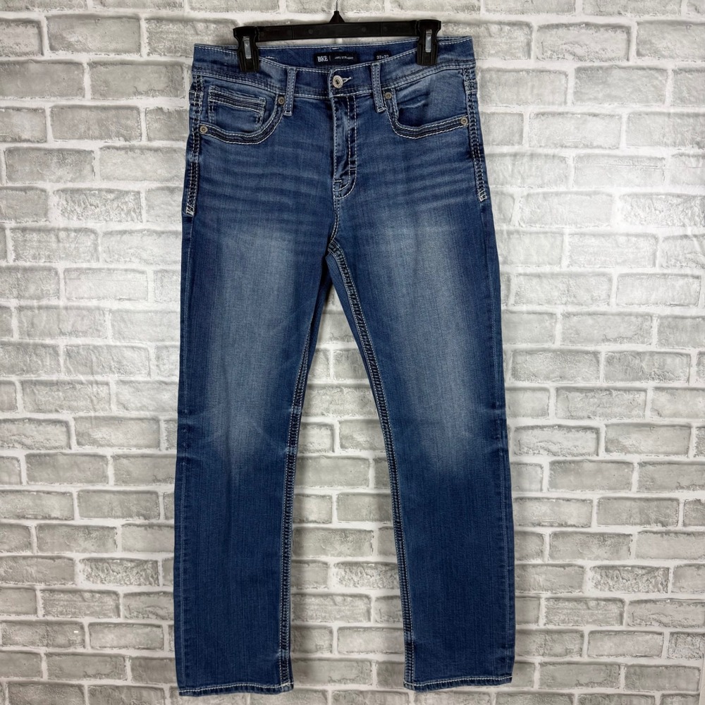 BKE Jake Straight Leg Mens Jeans 33 x 32 Medium Wash Distressed Stretch Denim